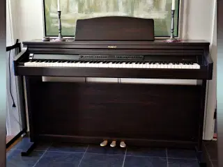 Roland HP-2e Digital Piano