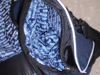 Flot sports- rejsetaske samt computertaske. BUD ?
