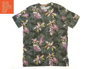 T-shirt med blomstermønster fra Jack & Jones (str. 152)