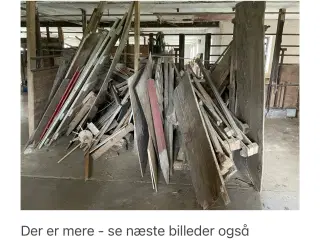 Rigtigt meget tørt træ til brænde 