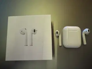 Apple AirPods gen 2