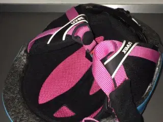 UVEX skihjelm