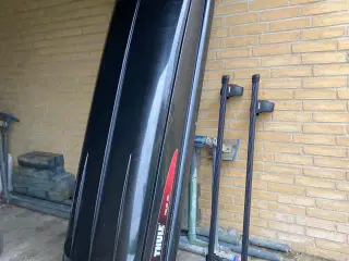 Thule Polar 700 tagsboks og Thule bøjler