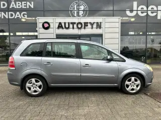 Opel Zafira 1,8 16V Cosmo