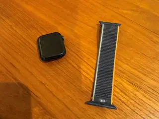 Apple Watch Series 6- 40mm