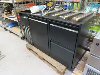 Barkølebord, med 4 haner