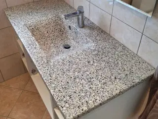 Håndvask med armatur