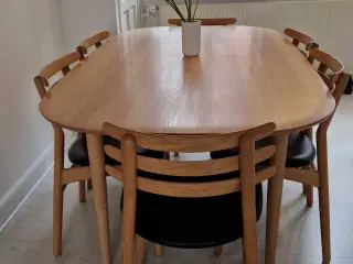 Sofabord i lakeret egetræ med 2 tillægsplader 