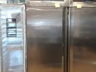 Køleskab TEFCOLD RK710