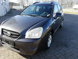 7 sæder 236,250km 2,0 144hk med træk/AC