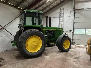 John Deere 4050