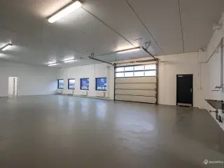 1504-44: Hammerholmen 11B, 2650 Hvidovre &#8211; 215 m2