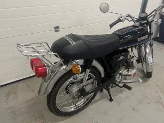 Suzuki 50 årg 1977  flot stand  Dansk fra ny