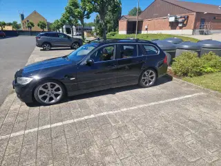 BMW 325i sælges