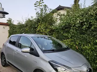 Toyota Yaris 1.5 Hybrid H3 ECVT topudstyr nyservic