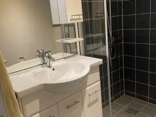 Toilet møbel højglans hvid