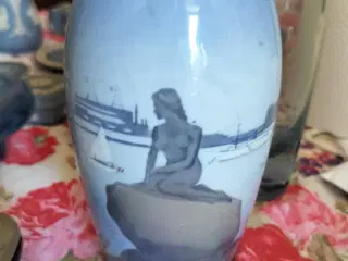 B&G vase 