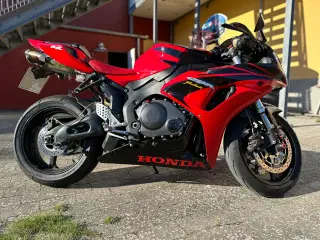 Honda CBR 1000 RR Fireblade