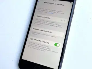 iPhone 8 i god stand