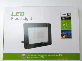 NY! 360000LM 400W (2 x 200W) + 1,6m Stativ