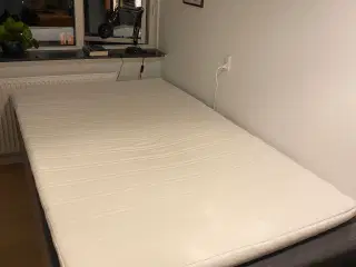 Seng fra Ikea