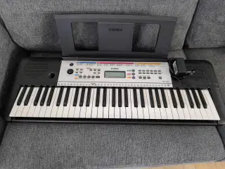 Fint el-orgel næsten som nyt