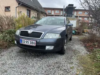 Skoda Octavia 1.6 fsi 