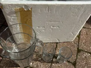Vandglas og kander 
