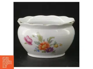 Porcelænsskål med blomstermotiv (str. H. 7 cm. 11 x 9,5 cm)