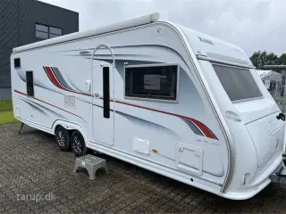 2017 - Kabe Imperial 740 TDL-U   Isabella Commodore North inkl CarbonX stel, Thule fast monteret markise, Truma mover x4 motor, Dometic Aircon, Centralstøvsuger, Alde Centralvarme