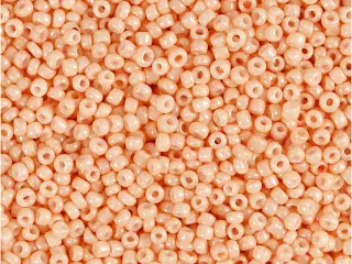 Rocaiperler, diam. 1,7 mm, str. 15/0, hulstr. 0,5-0,8 mm, lys fersken, 25g/ 1 pk.