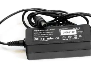 Samsung 40W 19V 2.1A strømforsyning med 5.5mm x 3.0mm Pin in Tip - kompatibel
