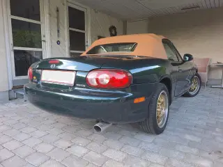 Mazda MX-5 1,6 110HK - Cabriolet