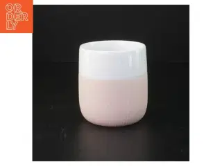 Porcelænskrus med riller fra Royal Copenhagen (str. 10 cm)