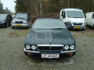 Jaguar XJ 8 V8 velkørende 