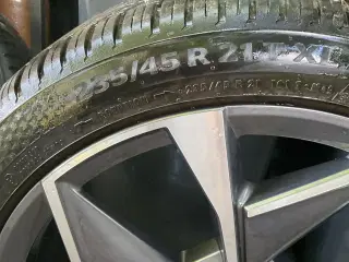 21 tommer RS fælge med dæk til Skoda enyaq 
