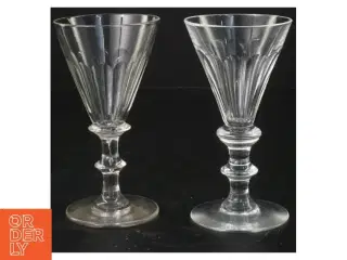 Set af vinglas (str. 13x7 cm)