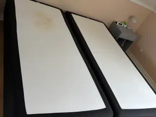 2 enkelt senge, Svane