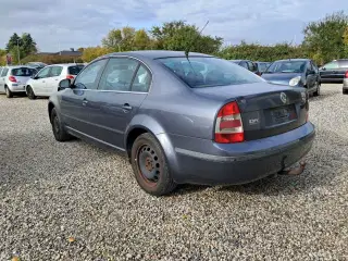 Skoda Superb 2,0 TDi Elegance