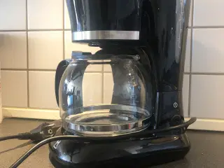 Billig og velfungerende mandine kaffemaskine.