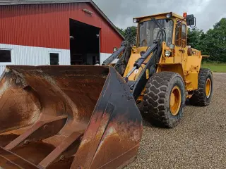 Volvo L 90  Gummiged