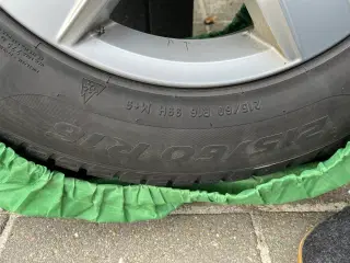 4 VW alufælge med Pirelli Vinterdæk til Passat
