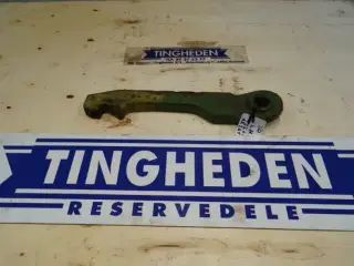 John Deere 4040 Liftarm L.H. AR26554