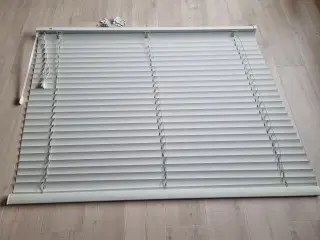Persienne lysegrå