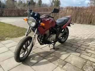 Honda cb 500
