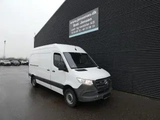 Mercedes-Benz Sprinter 316 2,1 CDI A2 H2 RWD 163HK Van 6g