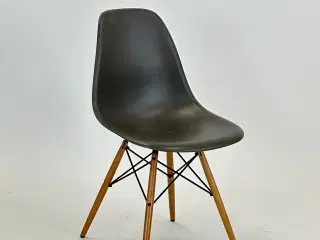 Vitra Eames DSW Stol (56 Granite grey RE)