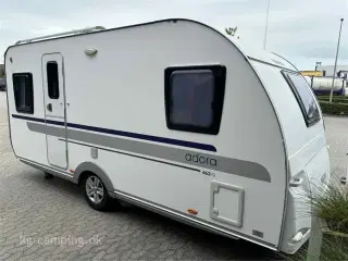 2011 - Adria Adora 462 PU   Flot rejsevogn med lav totalvægt.