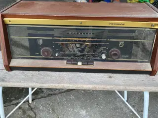 Antik radio fra Phillips