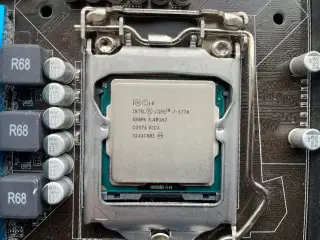ASUS motherboard P8H67 incl. I7-3770 og 8GB ram